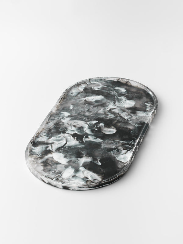 Black resin tray by Lulu Mosquito